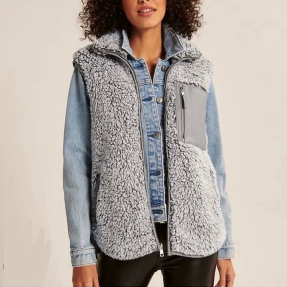 Abercrombie & Fitch Jackets & Blazers - ABERCROMBIE & FITCH Cloud Sherpa Vest